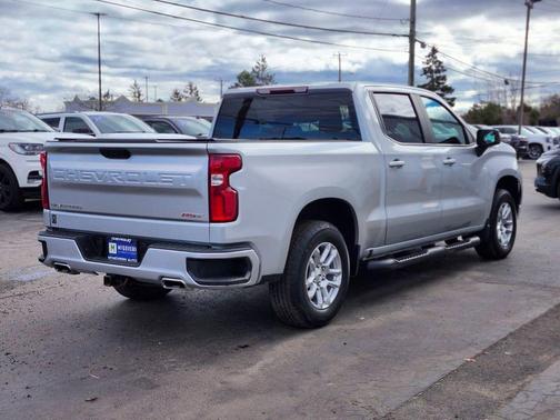 Silver Ice Metallic 2022 Chevrolet Silverado 1500 RST