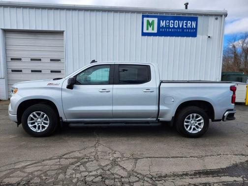 Silver Ice Metallic 2022 Chevrolet Silverado 1500 RST