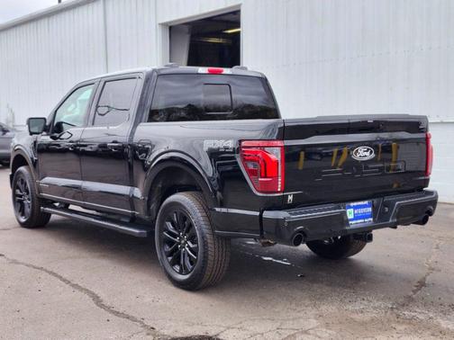 Agate Black Metallic 2025 Ford F-150 Lariat