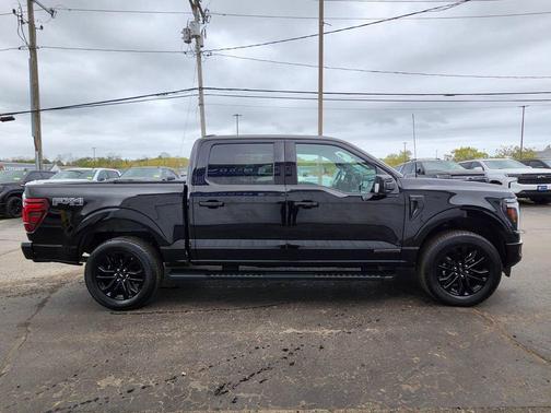 Agate Black Metallic 2025 Ford F-150 Lariat