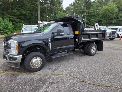 Agate Black Metallic 2024 Ford F-350 XL