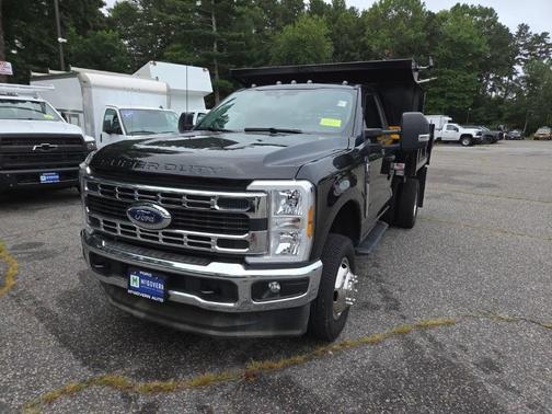 Agate Black Metallic 2024 Ford F-350 XL