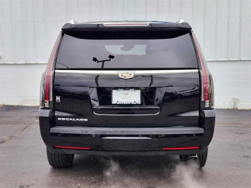 2020 Cadillac Escalade Luxury