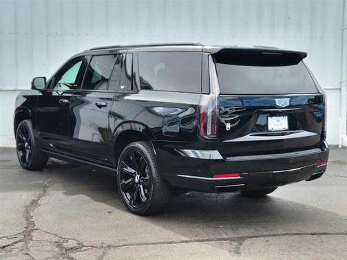 2025 Cadillac Escalade ESV Sport