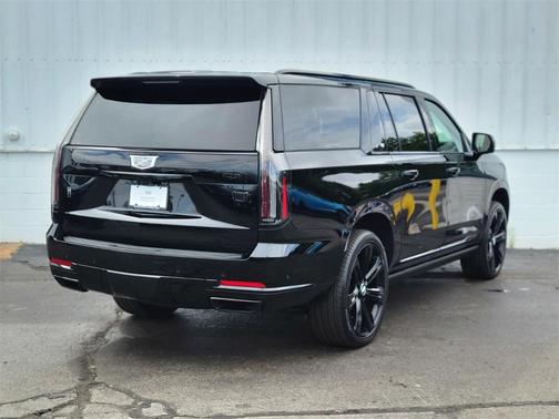 2025 Cadillac Escalade ESV Sport