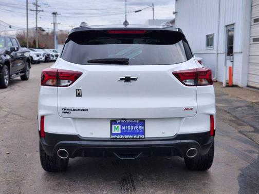 Summit White 2023 Chevrolet Trailblazer RS