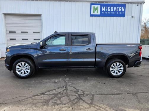 2022 Chevrolet Silverado 1500 Custom