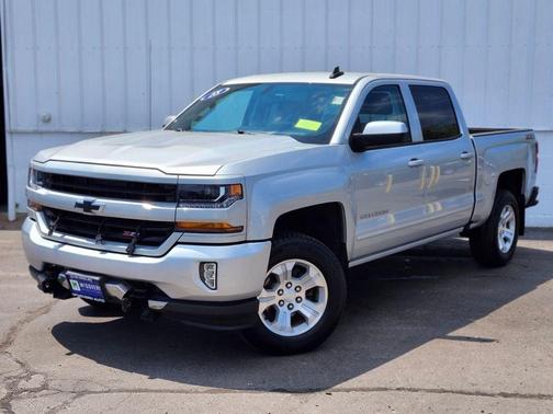 Silver Ice Metallic 2018 Chevrolet Silverado 1500 2LT