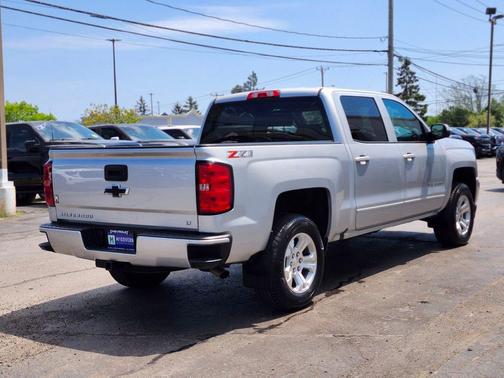 Silver Ice Metallic 2018 Chevrolet Silverado 1500 2LT
