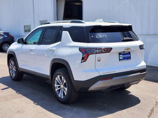 Summit White 2026 Chevrolet Equinox 1LT