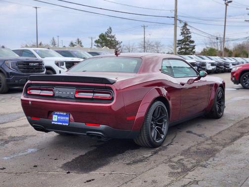Octane Red Pearlcoat 2023 Dodge Challenger SRT Hellcat