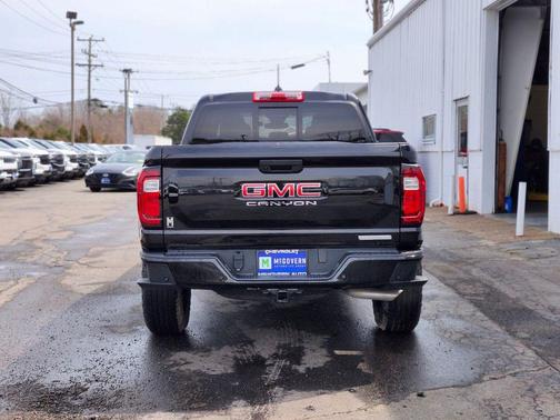 Onyx Black 2025 GMC Canyon Elevation