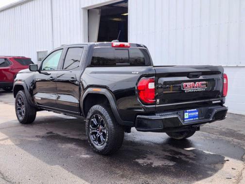 Onyx Black 2025 GMC Canyon Elevation