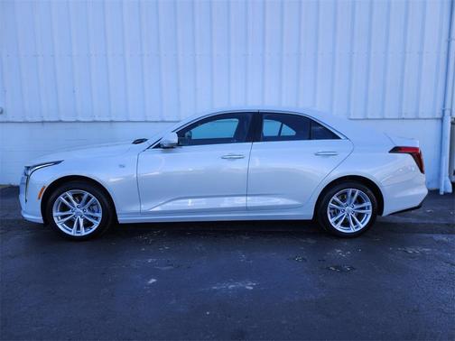 2022 Cadillac CT4 Luxury