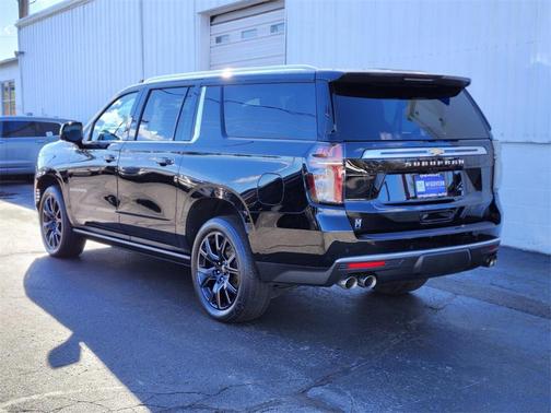 2023 Chevrolet Suburban 4WD High Country