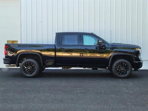 2025 Chevrolet Silverado 3500 LTZ