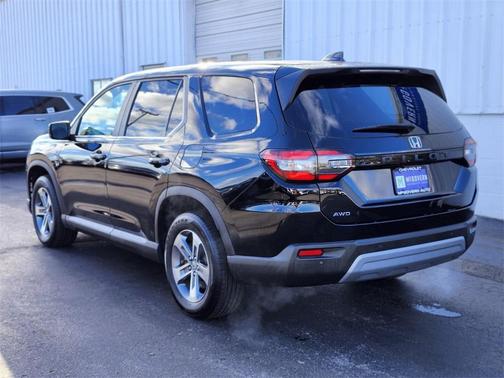 2023 Honda Pilot AWD EX-L 8 Passenger