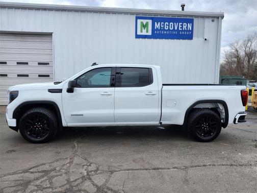 2022 GMC Sierra 1500 Elevation