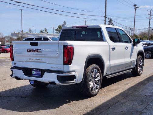 Summit White 2024 GMC Sierra 1500 Denali