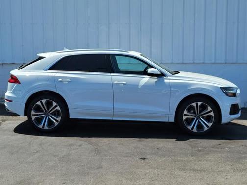 2022 Audi Q8 55 Prestige