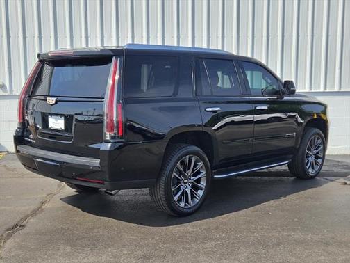 2019 Cadillac Escalade Luxury