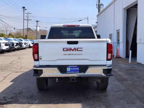 Summit White 2024 GMC Sierra 2500 Pro