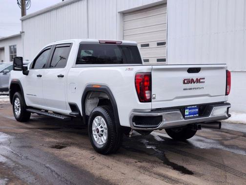 2024 GMC Sierra 2500 Pro