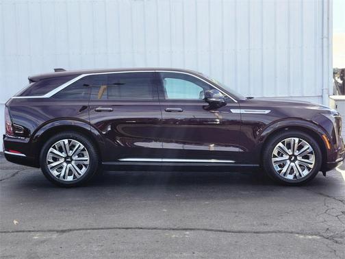 2025 Cadillac Escalade IQ Luxury 1