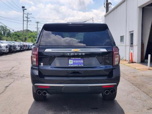 Midnight Blue Metallic 2023 Chevrolet Tahoe 4WD High Country