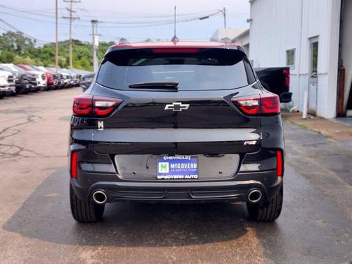 Mosaic Black Metallic 2026 Chevrolet Trailblazer RS