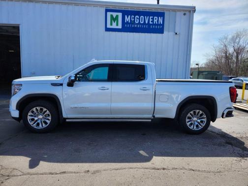White Frost Tricoat 2022 GMC Sierra 1500 Denali