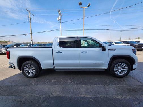 White Frost Tricoat 2022 GMC Sierra 1500 Denali