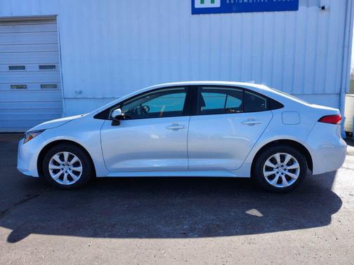 Wind Chill Pearl 2024 Toyota Corolla LE