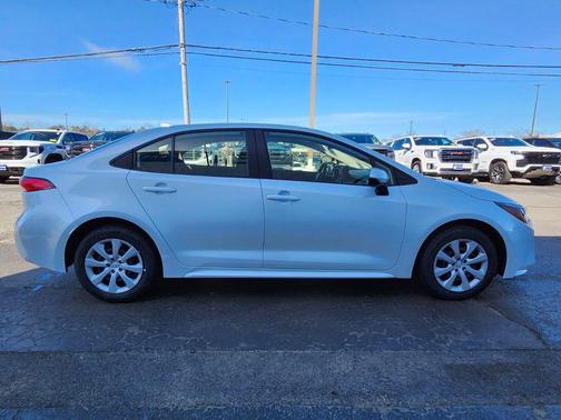 Wind Chill Pearl 2024 Toyota Corolla LE