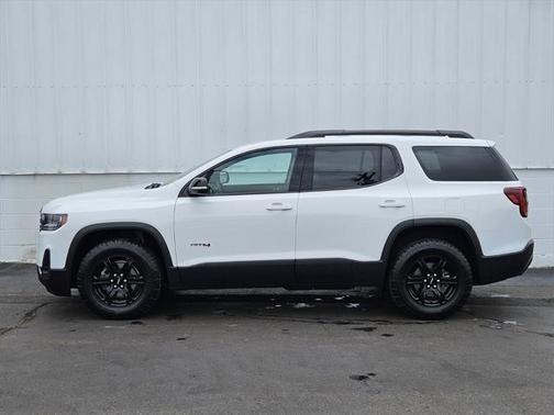 2023 GMC Acadia AWD AT4