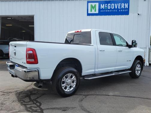 2024 RAM 2500 Laramie Crew Cab 4x4 6'4' Box