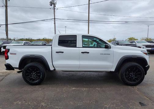 Summit White 2024 Chevrolet Colorado Trail Boss