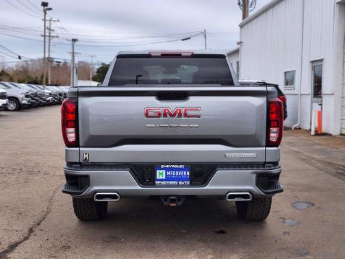 Sterling Metallic 2023 GMC Sierra 1500 Elevation