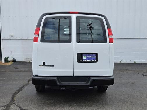 2024 Chevrolet Express 2500 RWD 2500 Regular Wheelbase WT