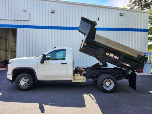 Summit White 2024 Chevrolet Silverado 3500 WT