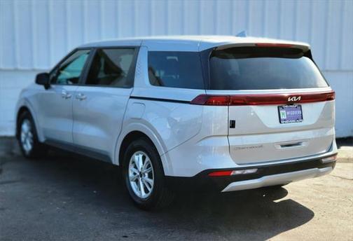 2022 Kia Carnival LX