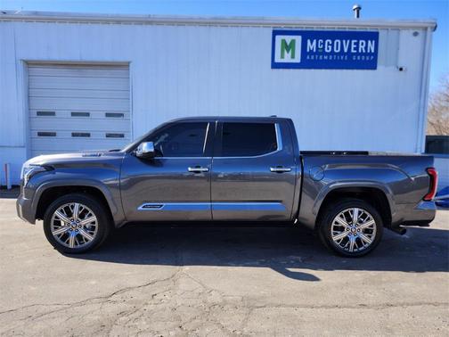 2025 Toyota Tundra Hybrid Capstone