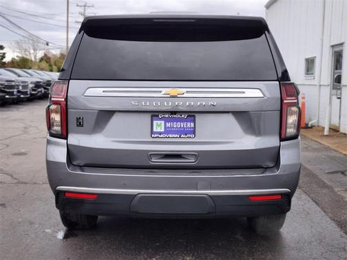 2021 Chevrolet Suburban LS