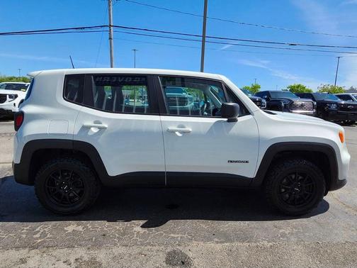 Alpine White Clearcoat 2022 Jeep Renegade Sport