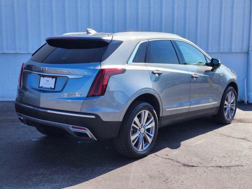 Argent Silver Metallic 2024 Cadillac XT5 Premium Luxury