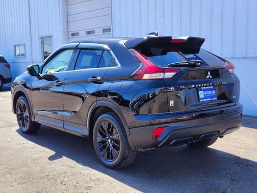 2022 Mitsubishi Eclipse Cross LE