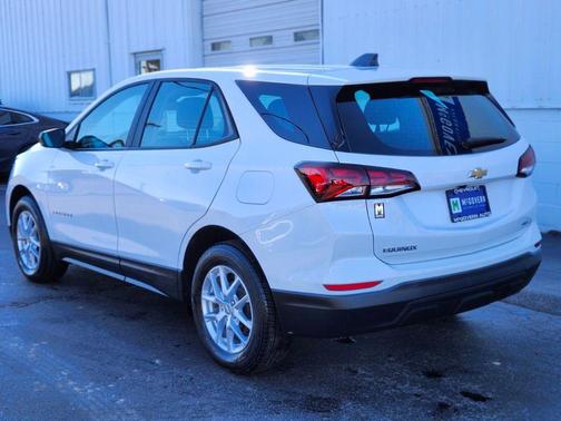 Summit White 2024 Chevrolet Equinox LS