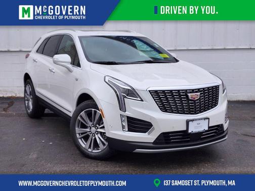 Crystal White Tricoat 2025 Cadillac XT5 Premium Luxury