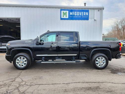 Black 2024 Chevrolet Silverado 3500 High Country