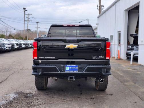 Black 2024 Chevrolet Silverado 3500 High Country